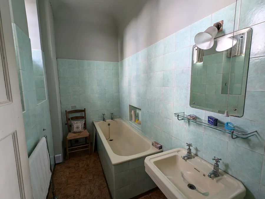 Bathroom Renovation St Kilda — on location